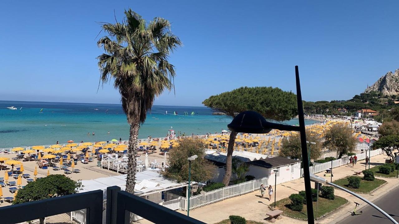 Rocca Mondello Rooms, Beach And Sea Palermo Eksteriør billede